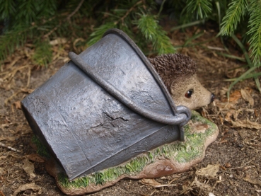 Igel Deko Figur TOP im Eimer lebensecht wetterfest Garten Figur NEU HOTANT