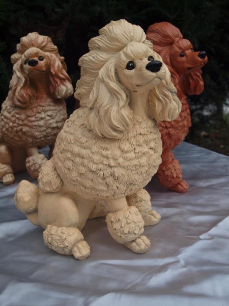 Pudel Deko Figur lebensecht Hund 25cm Ausstellungsschur alle Farben NEU