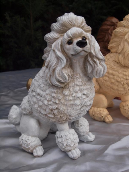 Pudel Deko Figur lebensecht Hund 25cm Ausstellungsschur alle Farben NEU